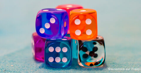 dés colorés