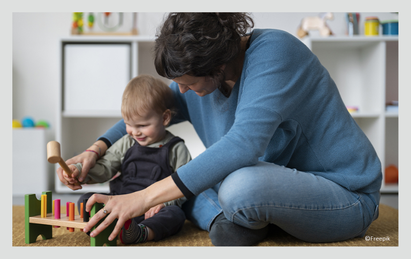 enfant-parent jouant - LAEP